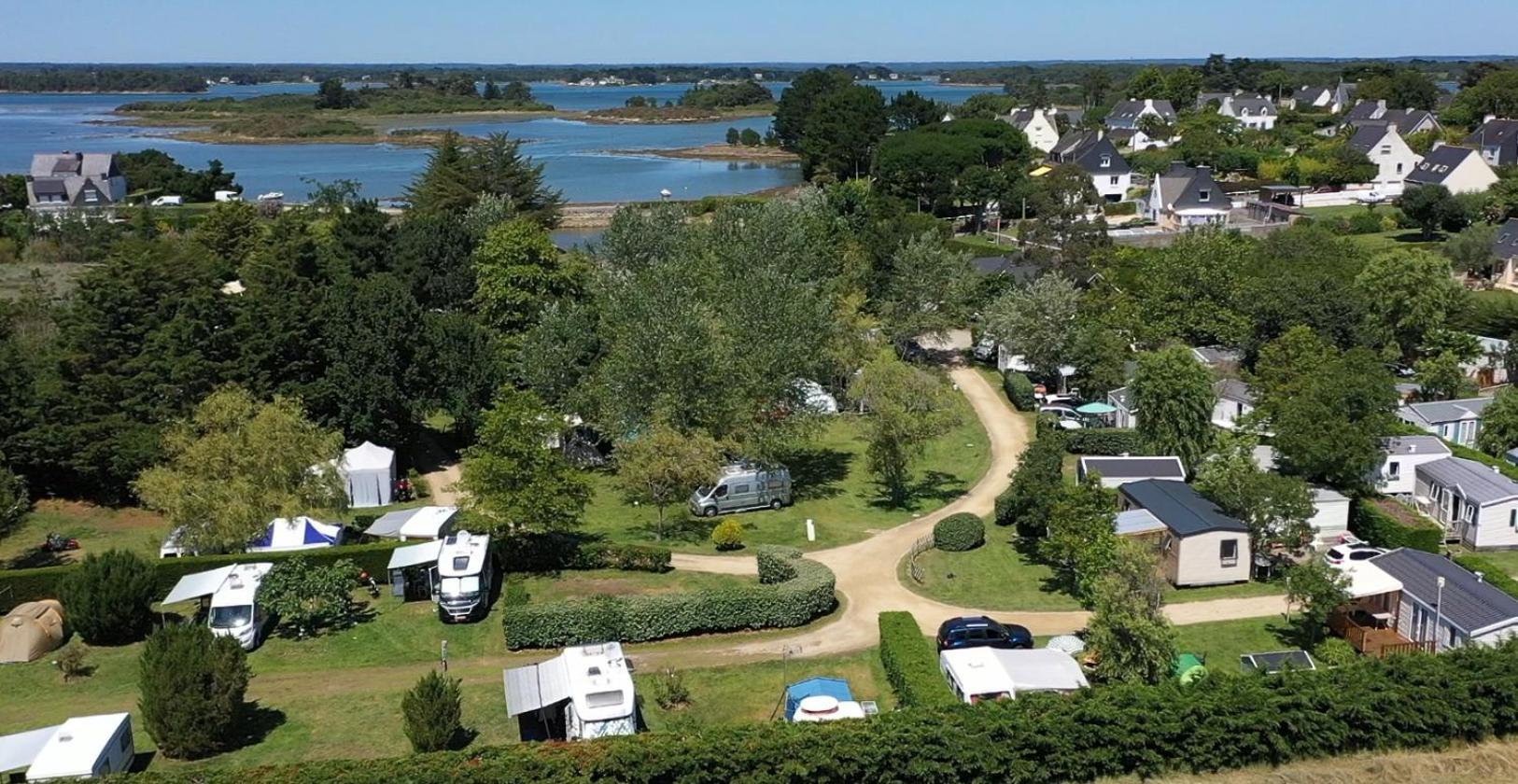 Camping Paradis Le Moulin Des Oies Belz Exterior foto